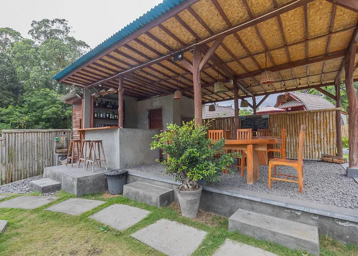 Alojamento de Acomodação e Pequeno-almoço Bali 4*